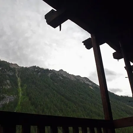 La Meison Des Marronniers Cir 0016 Saint-Rhémy-en-bosses